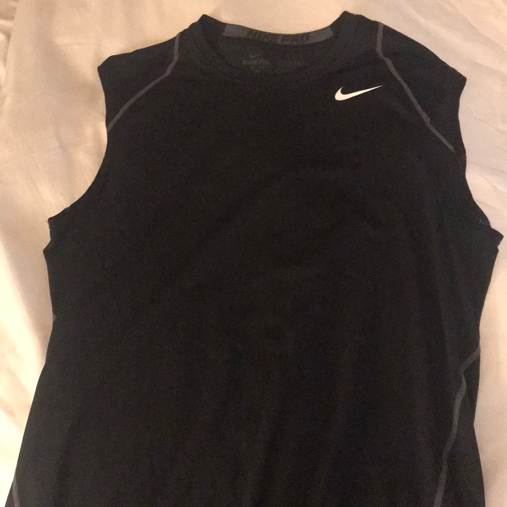 Men’s Nike Fitted Compression Sleeveless Top